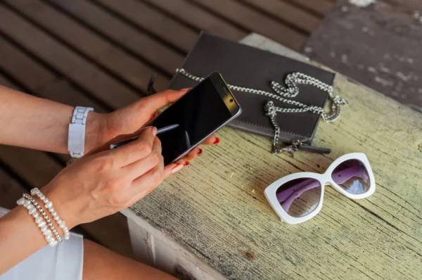 Accessories online